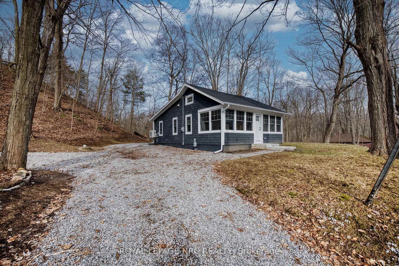 Detached at 212 Holloway Bay Road, Port Colborne, ON - Photo 1 - RE/MAX Garden City Realty