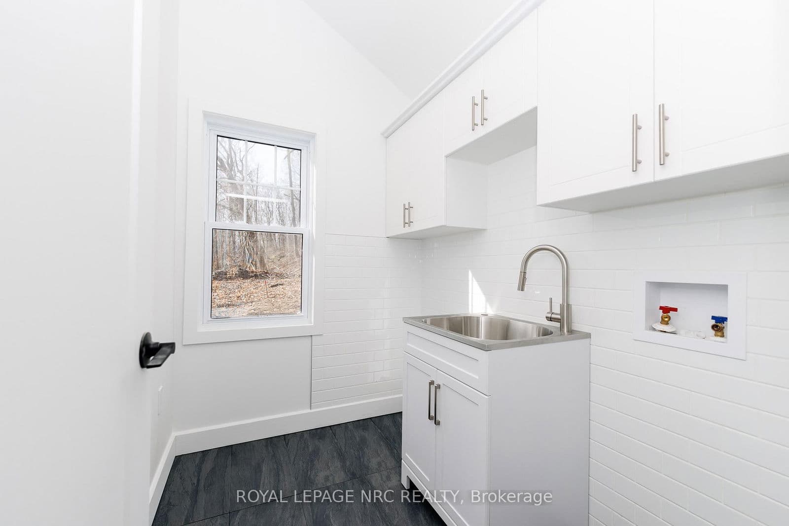 Detached at 212 Holloway Bay Road, Port Colborne, ON - Photo 13 - RE/MAX Garden City Realty