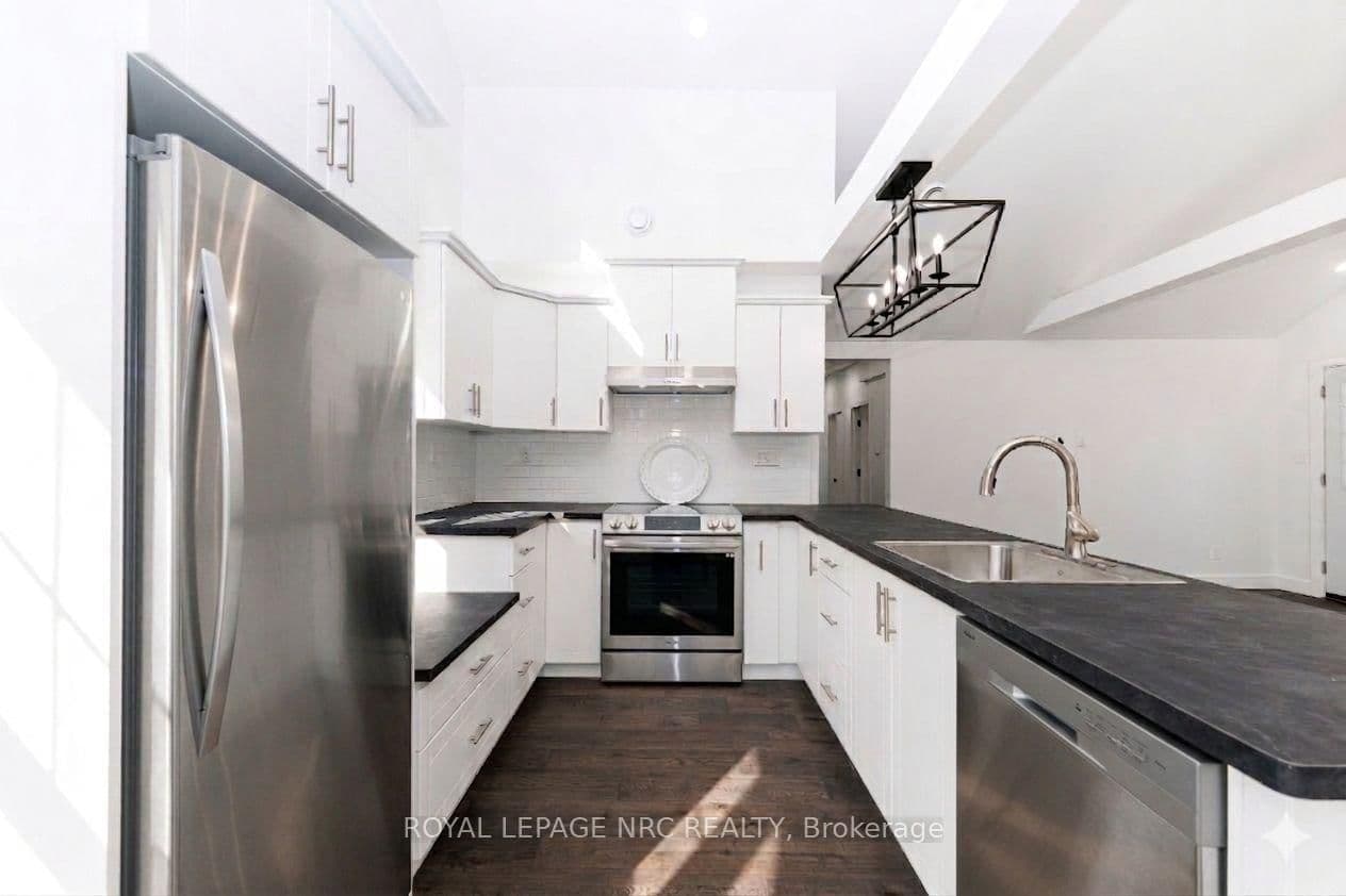 Detached at 212 Holloway Bay Road, Port Colborne, ON - Photo 6 - RE/MAX Garden City Realty