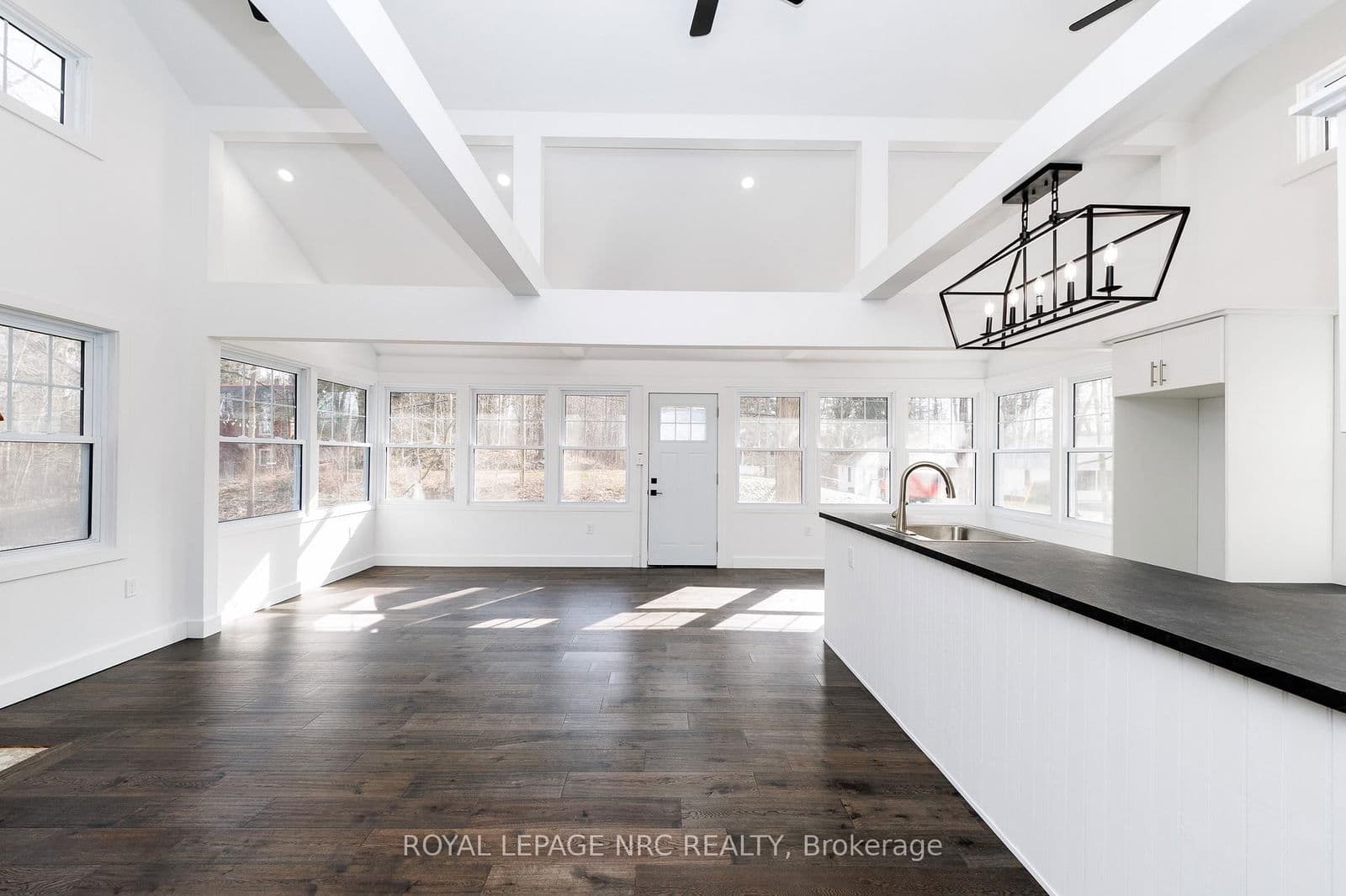 Detached at 212 Holloway Bay Road, Port Colborne, ON - Photo 8 - RE/MAX Garden City Realty