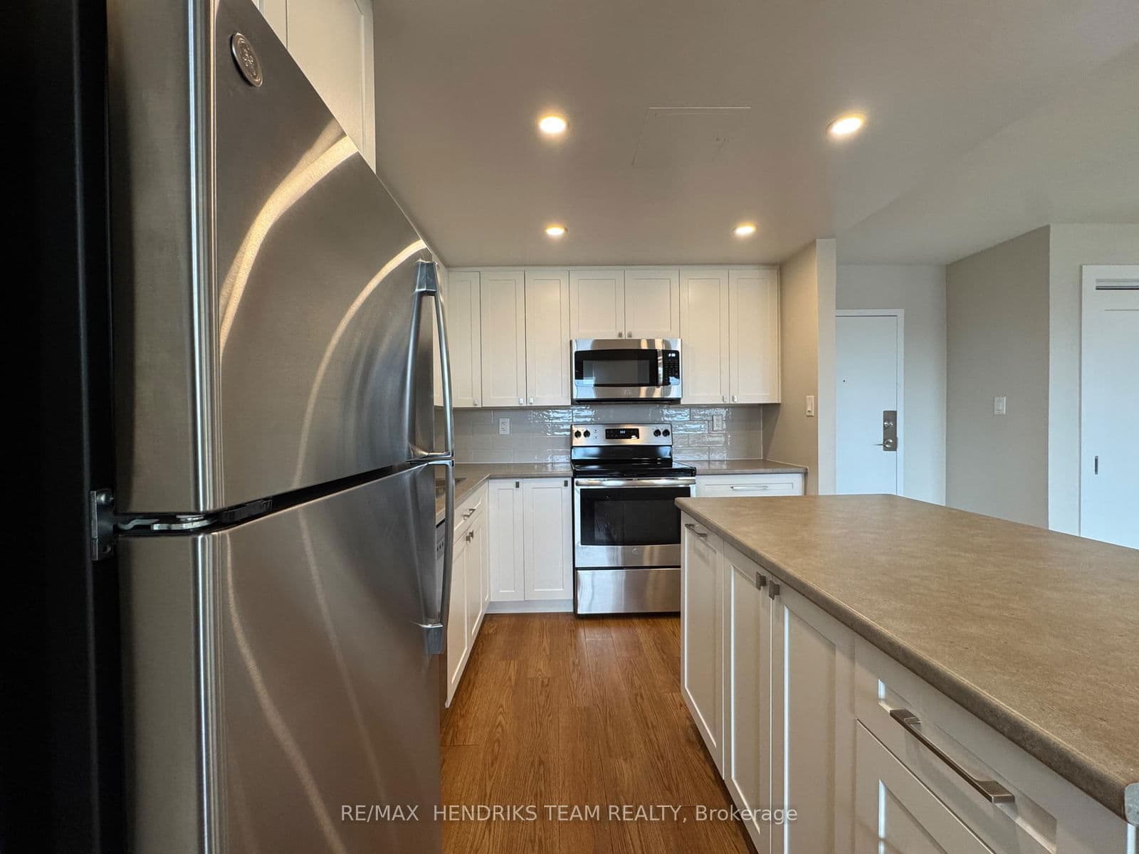 Condo Apartment at 127- 5611 Valley Way, Niagara Falls, ON - Photo 5 - RE/MAX Garden City Realty