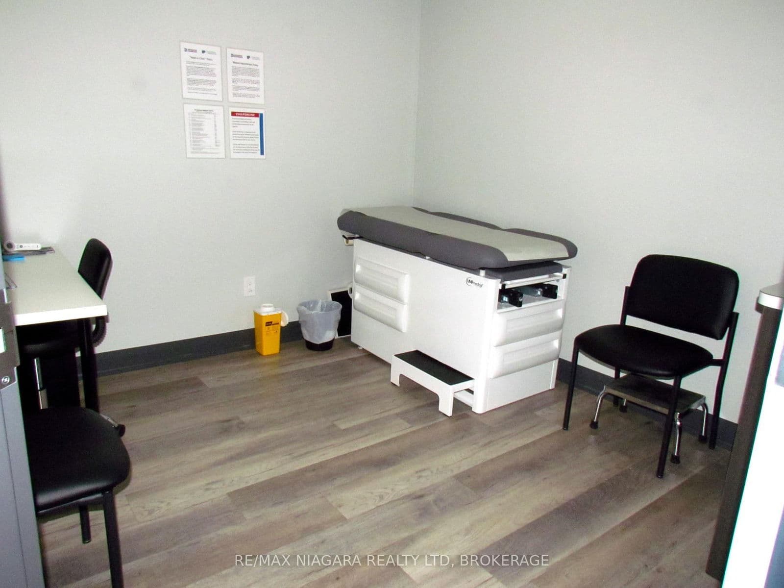 Office at 4374 DRUMMOND Road, Niagara Falls, ON - Photo 7 - RE/MAX Garden City Realty