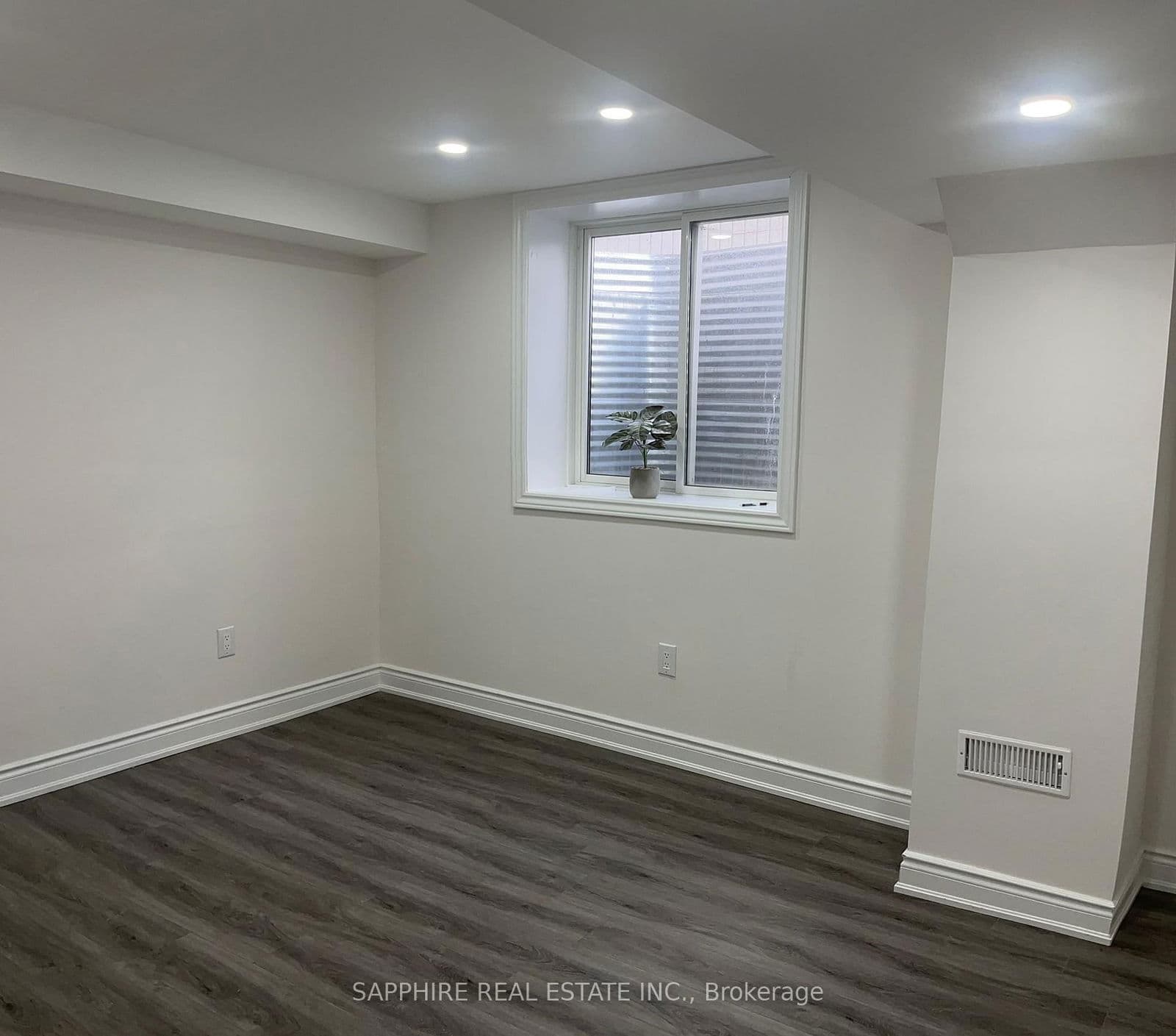 Detached at 28 Barker (Basement) Parkway, Thorold, ON - Photo 15 - RE/MAX Garden City Realty