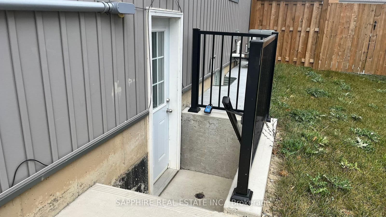 Detached at 28 Barker (Basement) Parkway, Thorold, ON - Photo 3 - RE/MAX Garden City Realty