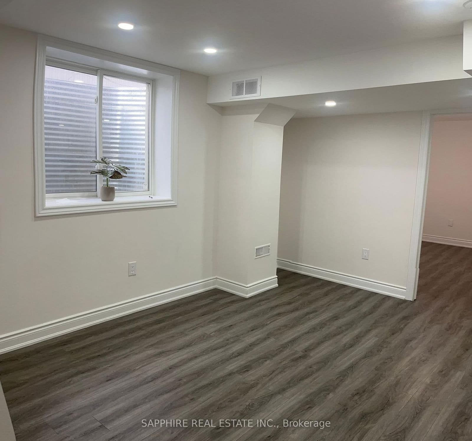 Detached at 28 Barker (Basement) Parkway, Thorold, ON - Photo 6 - RE/MAX Garden City Realty