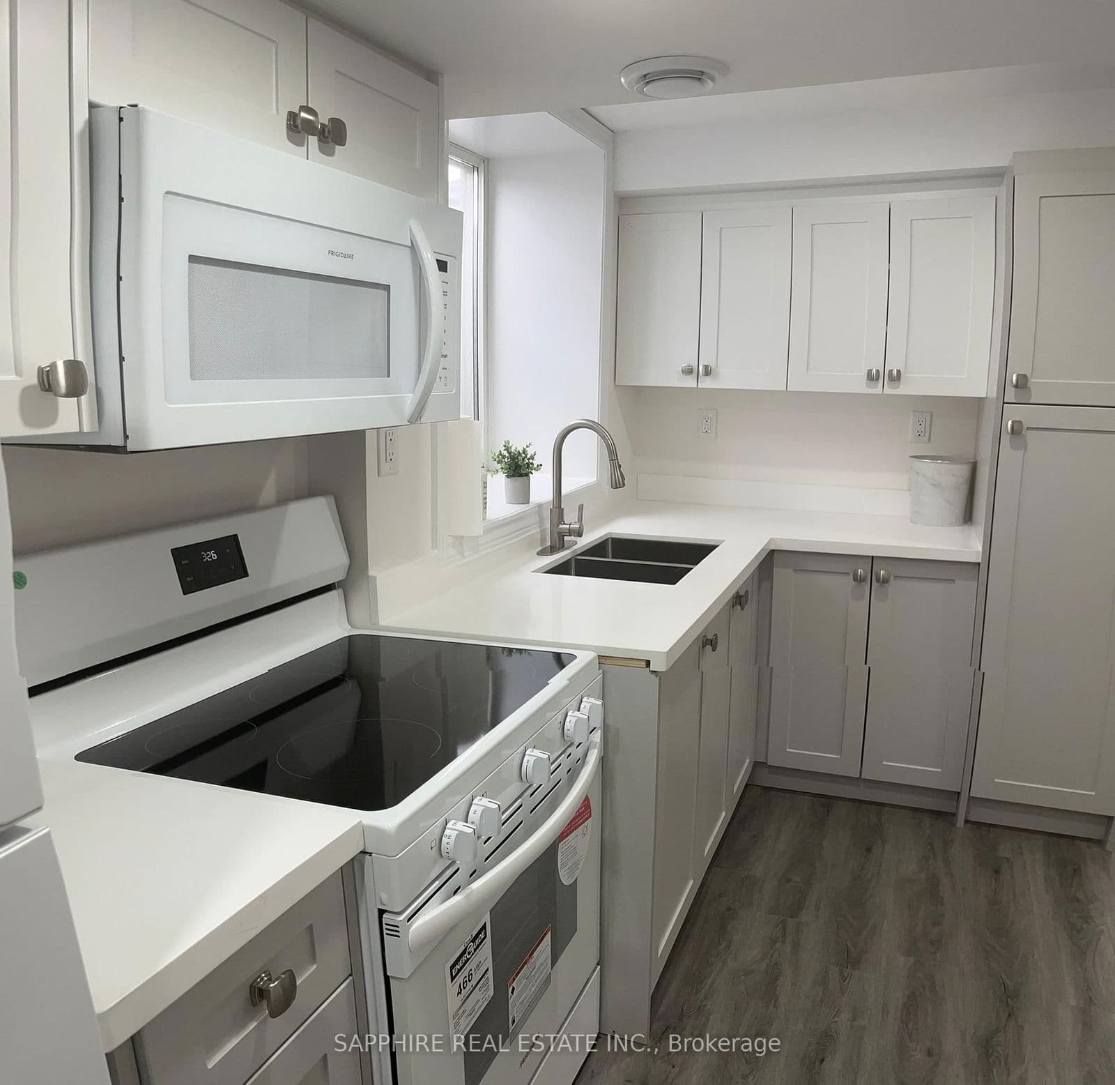 Detached at 28 Barker (Basement) Parkway, Thorold, ON - Photo 8 - RE/MAX Garden City Realty