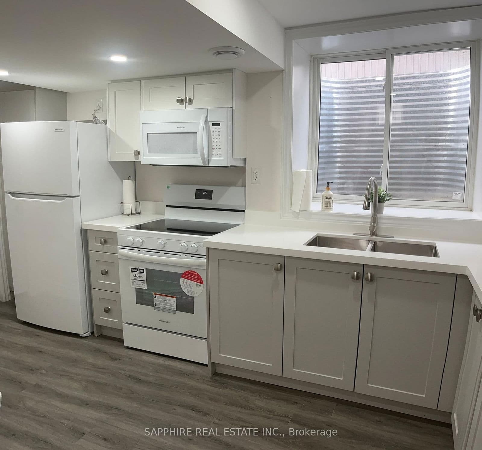 Detached at 28 Barker (Basement) Parkway, Thorold, ON - Photo 9 - RE/MAX Garden City Realty