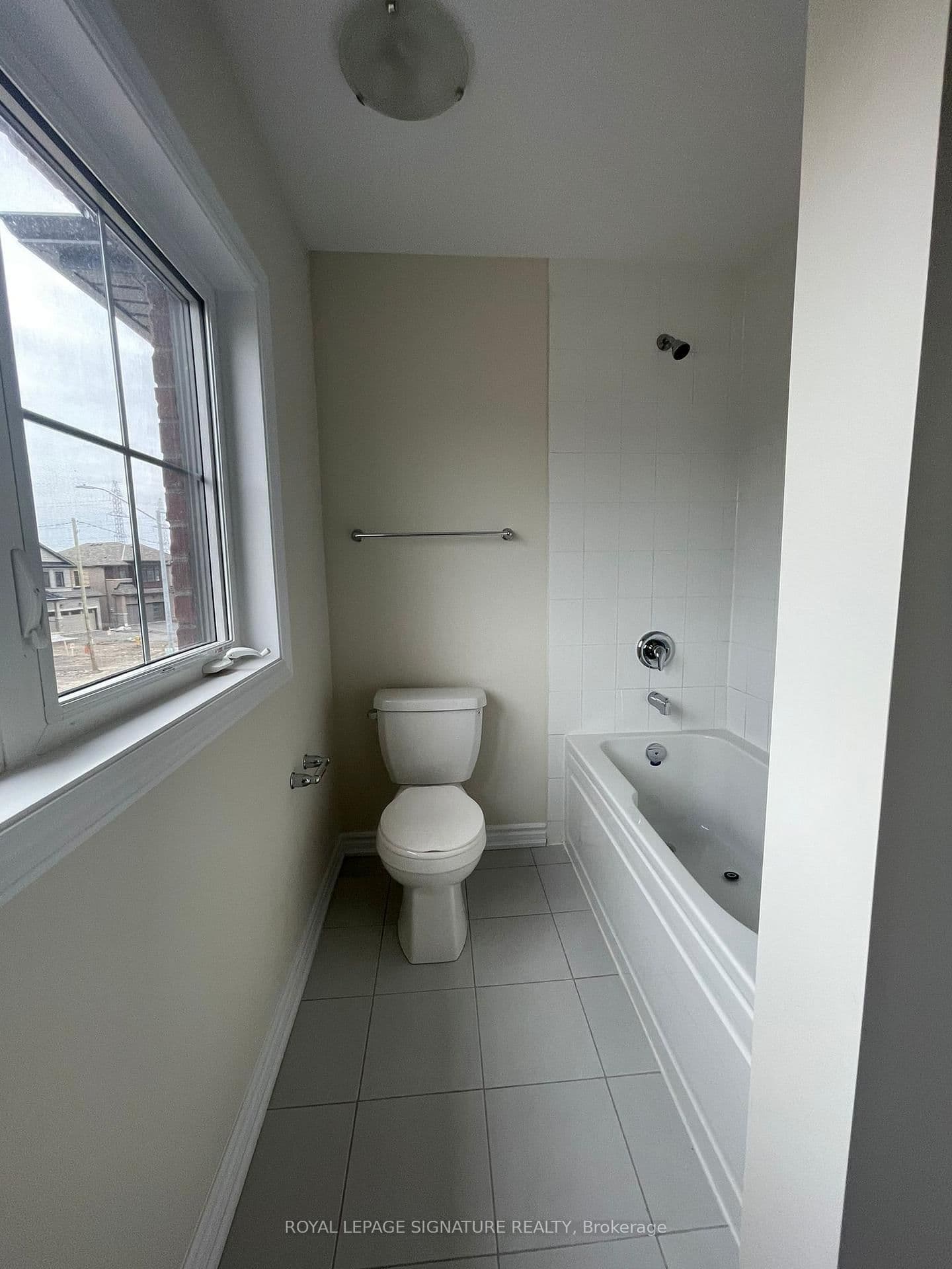 Detached at 25 Buttercream Avenue, Thorold, ON - Photo 11 - RE/MAX Garden City Realty