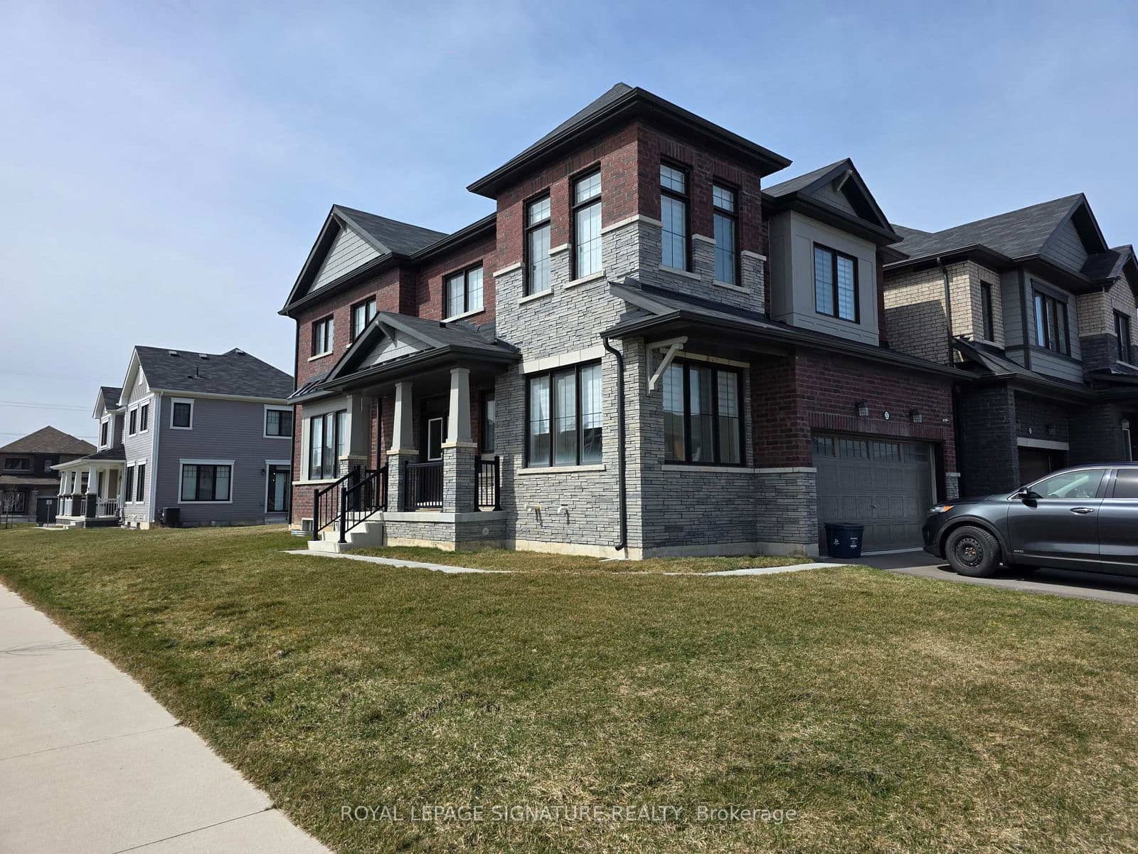 Detached at 25 Buttercream Avenue, Thorold, ON - Photo 3 - RE/MAX Garden City Realty