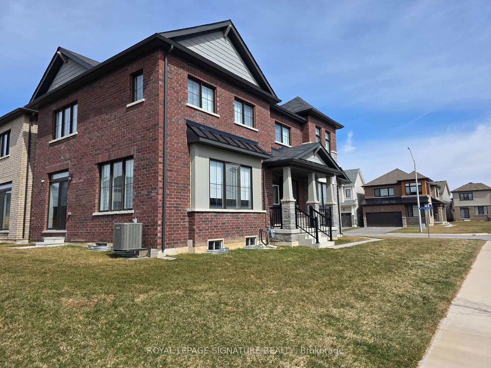 Detached at 25 Buttercream Avenue, Thorold, ON - Photo 6 - RE/MAX Garden City Realty