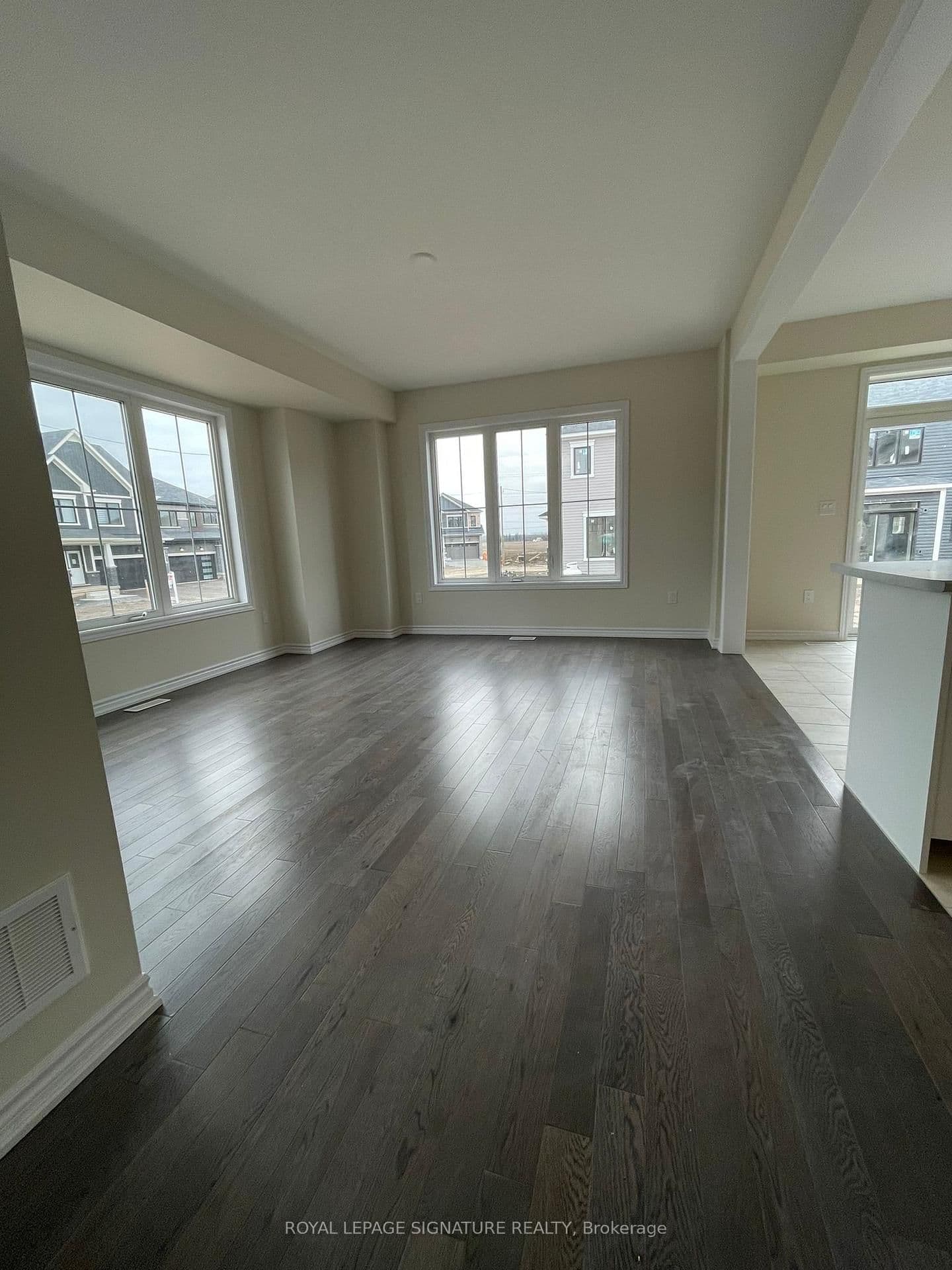 Detached at 25 Buttercream Avenue, Thorold, ON - Photo 8 - RE/MAX Garden City Realty