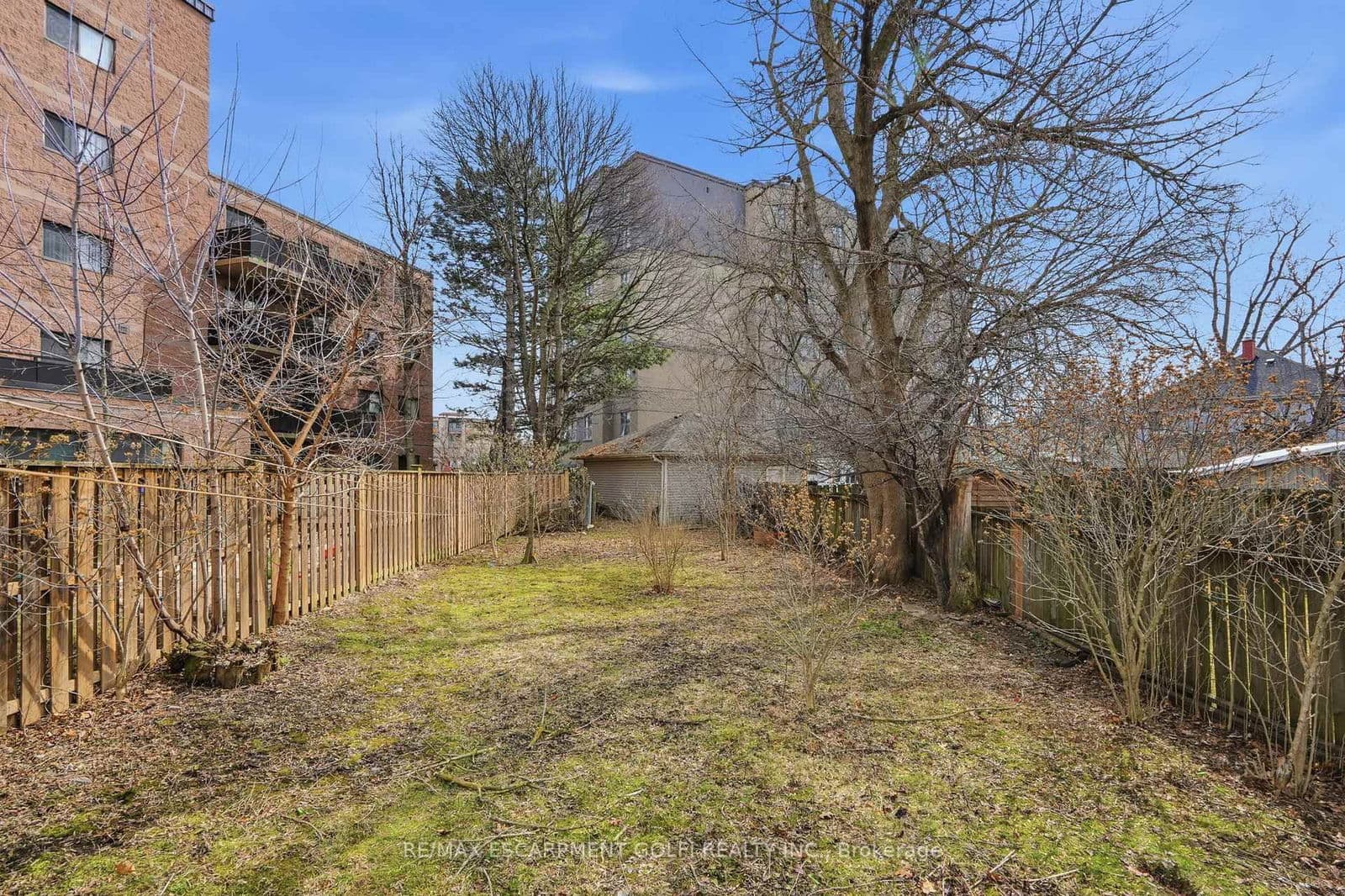 Detached at 56 Welland Avenue, St. Catharines, ON - Photo 3 - RE/MAX Garden City Realty