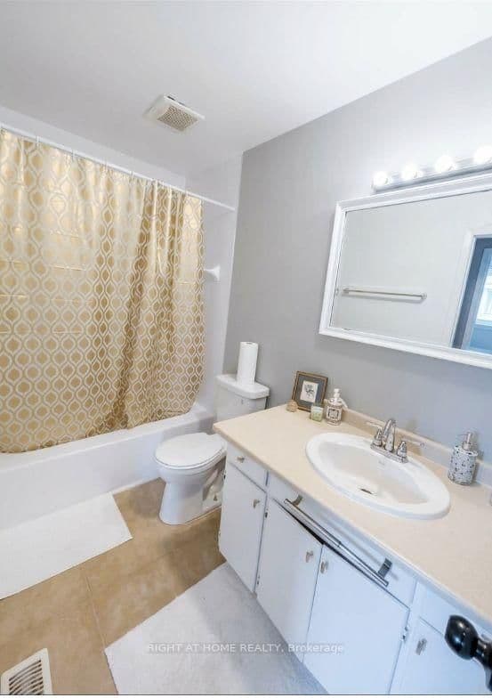 Semi-Detached at 14 Canterbury Drive, St. Catharines, ON - Photo 7 - RE/MAX Garden City Realty