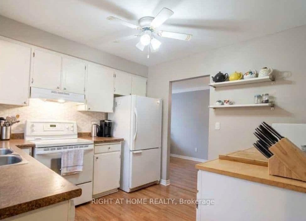 Semi-Detached at 14 Canterbury Drive, St. Catharines, ON - Photo 8 - RE/MAX Garden City Realty