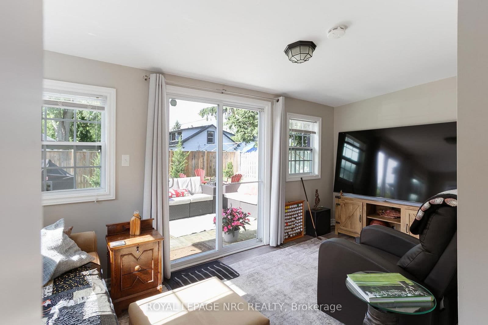 Detached at 98 Haun Road, Fort Erie, ON - Photo 10 - RE/MAX Garden City Realty