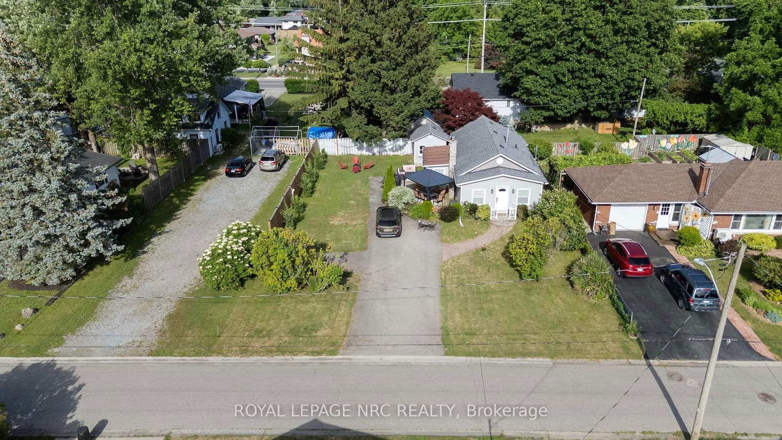 Detached at 98 Haun Road, Fort Erie, ON - Photo 17 - RE/MAX Garden City Realty