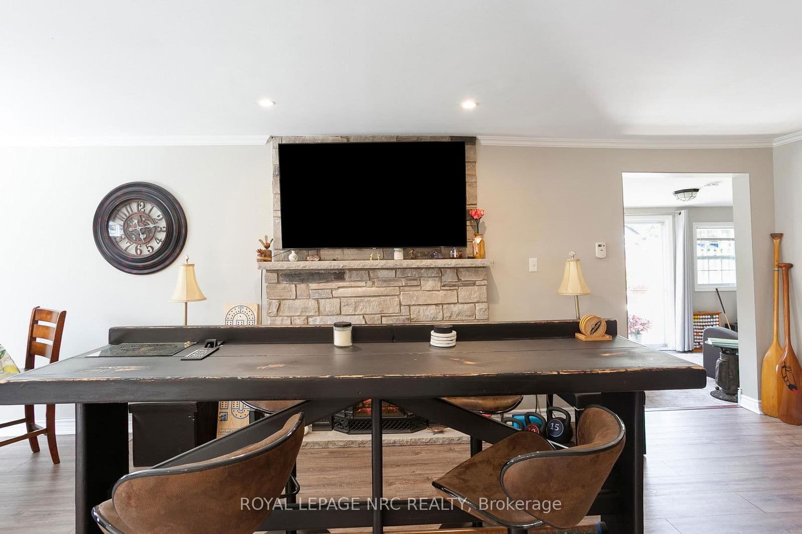 Detached at 98 Haun Road, Fort Erie, ON - Photo 8 - RE/MAX Garden City Realty