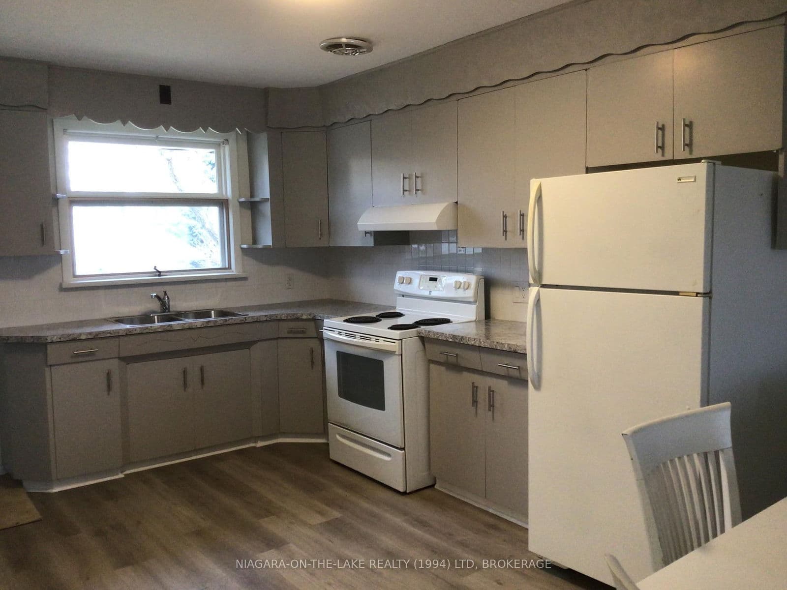 Multiplex at 400 Wellington Street, Port Colborne, ON - Photo 9 - RE/MAX Garden City Realty