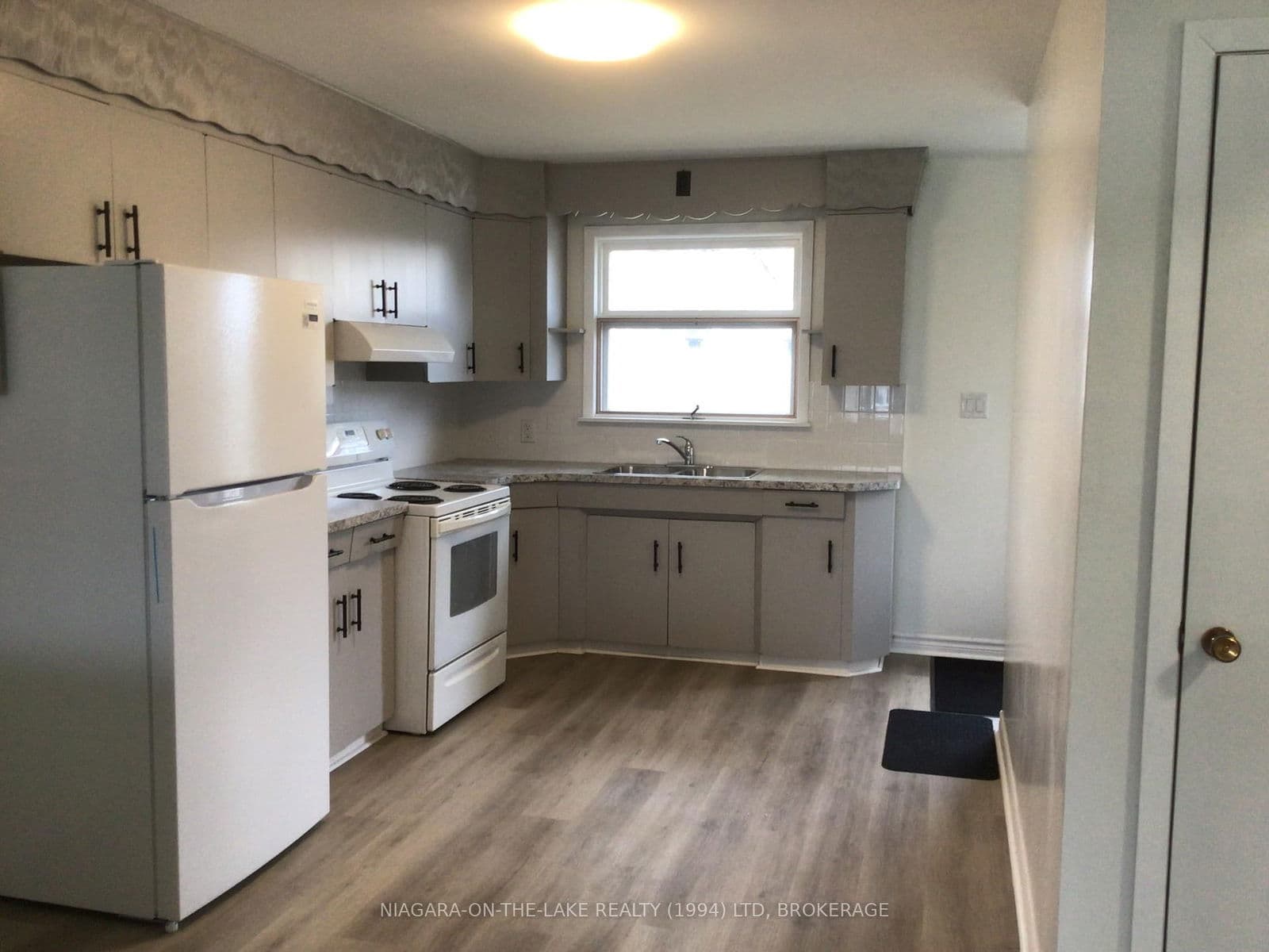 Investment at 396-402 Wellington Street, Port Colborne, ON - Photo 7 - RE/MAX Garden City Realty