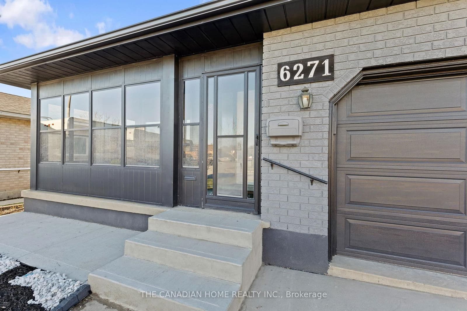 Detached at 6271 Sherri Avenue, Niagara Falls, ON - Photo 7 - RE/MAX Garden City Realty