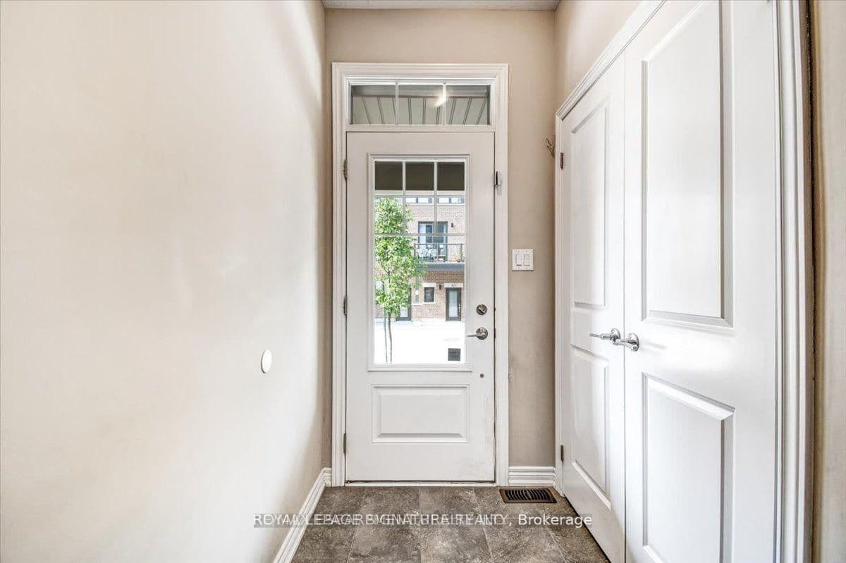 Att/Row/Townhouse at 68 Esplanade Lane, Grimsby, ON - Photo 5 - RE/MAX Garden City Realty