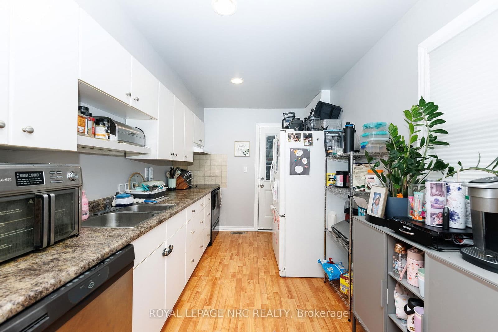 Detached at 14 Hilda Street, St. Catharines, ON - Photo 8 - RE/MAX Garden City Realty