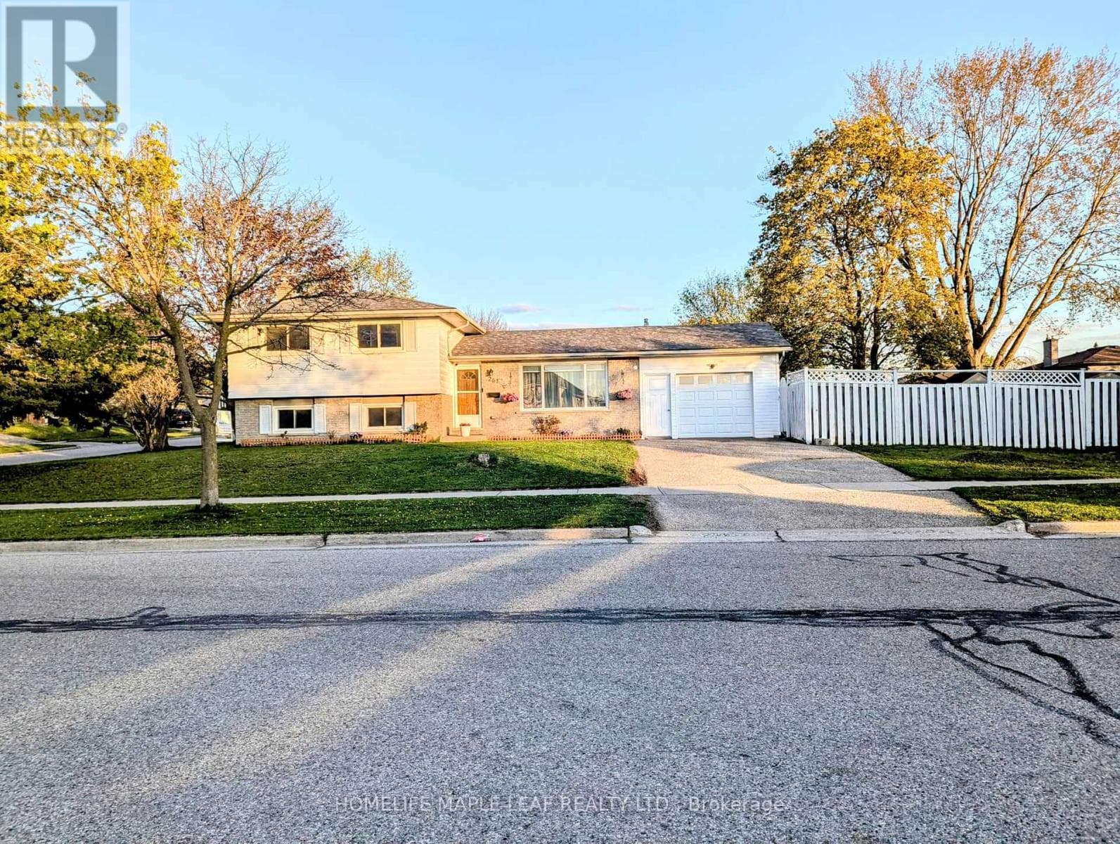 261 Overlea Drive