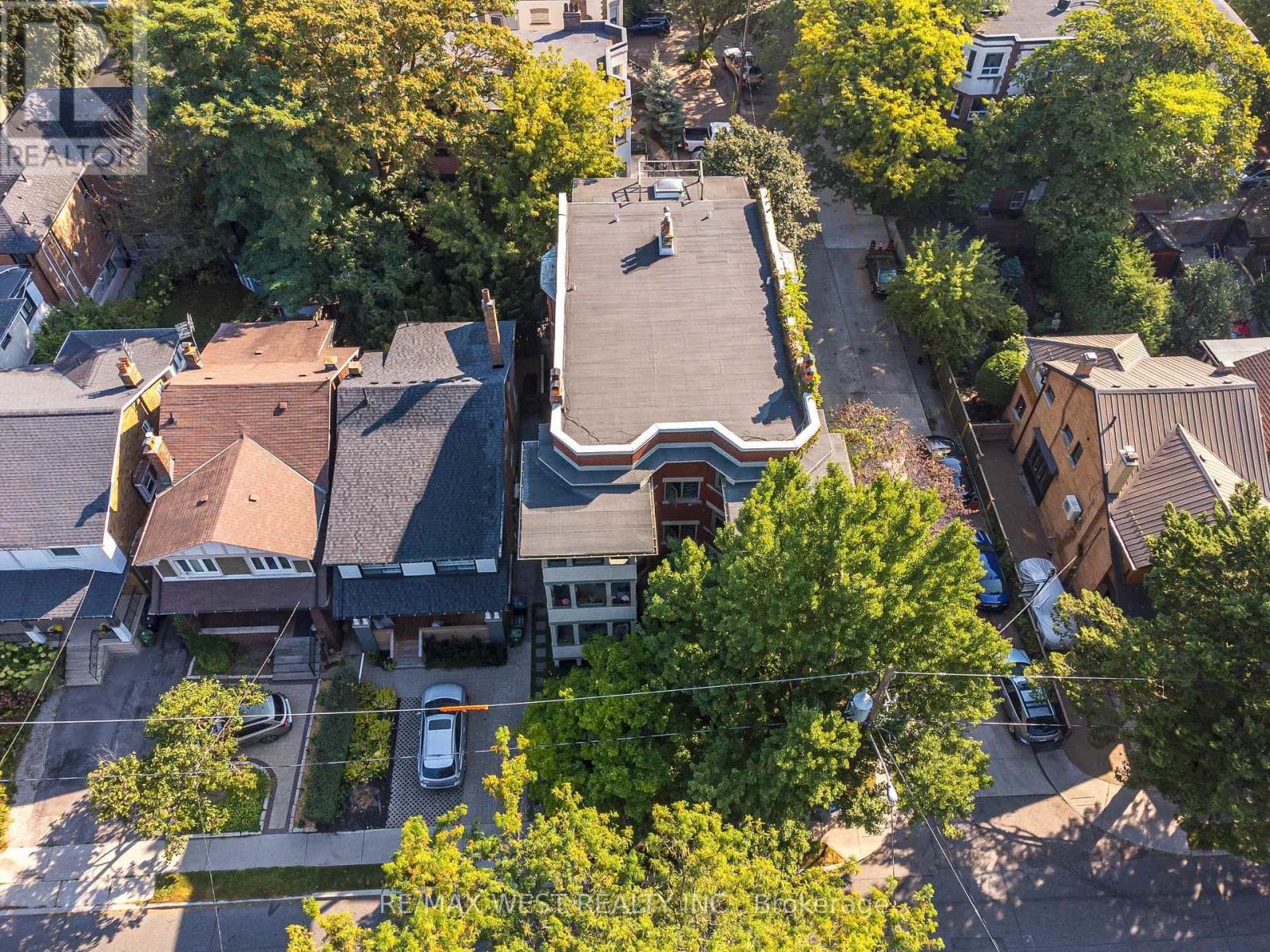 Single Family at 9B Humewood Drive, Toronto (Humewood-Cedarvale), Ontario - Photo 3 - RE/MAX Garden City Realty