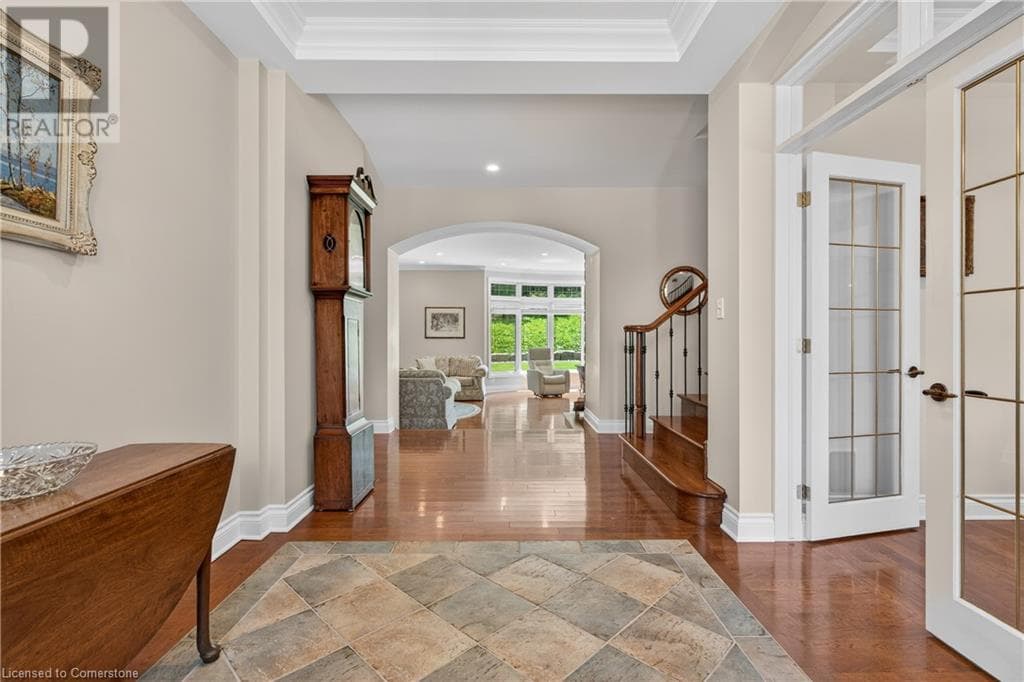 Single Family at 6786 CHRISTINE Court, Niagara Falls, Ontario - Photo 5 - RE/MAX Garden City Realty