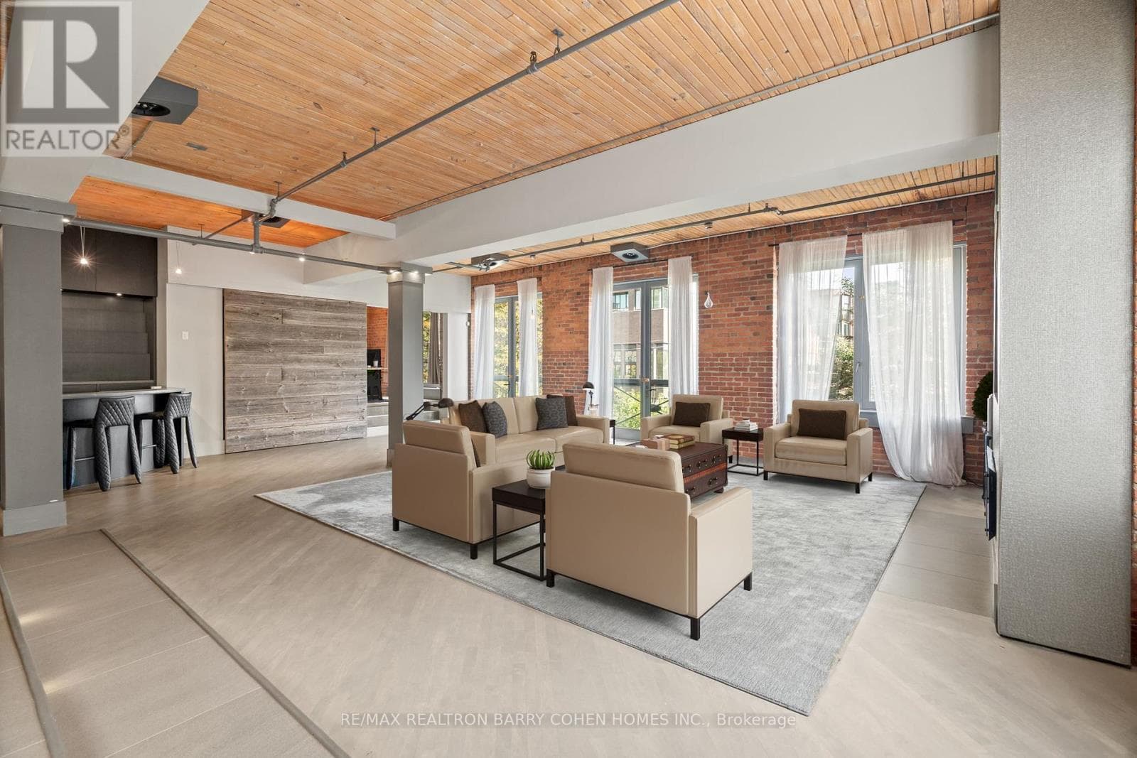 Single Family at 300- 468 Wellington Street, Toronto (Waterfront Communities), Ontario - Photo 5 - RE/MAX Garden City Realty