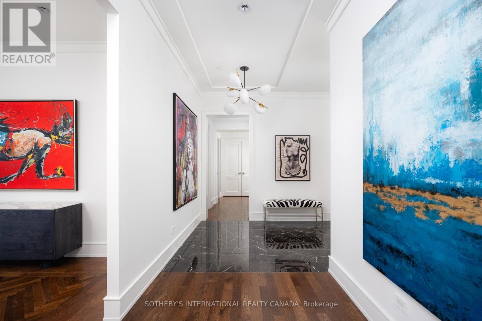 Single Family at 4104- 183 Wellington Street, Toronto (Waterfront Communities), Ontario - Photo 4 - RE/MAX Garden City Realty