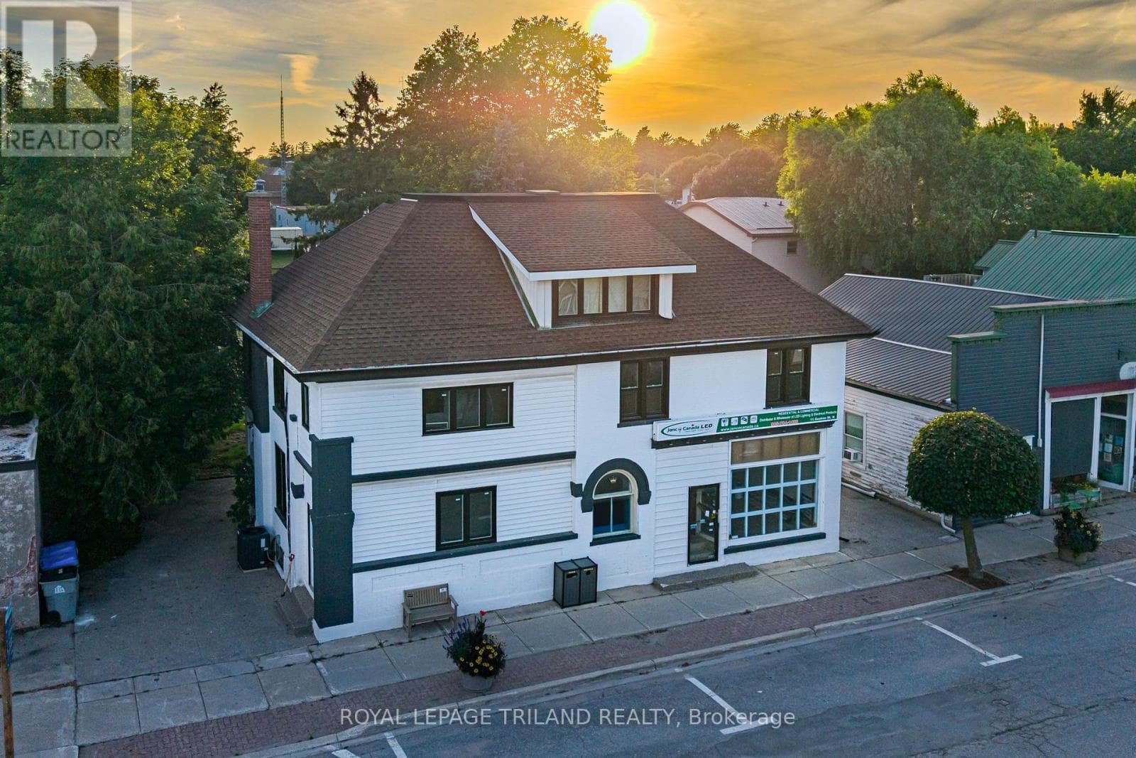 11 GOSHEN Street