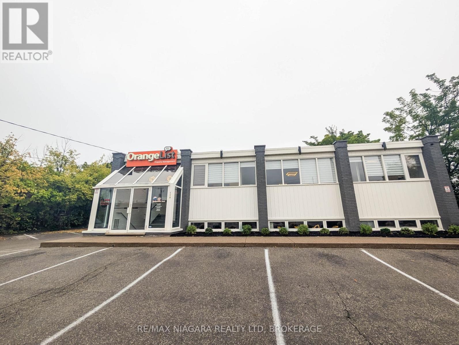 Lower- 174 Eastchester Avenue