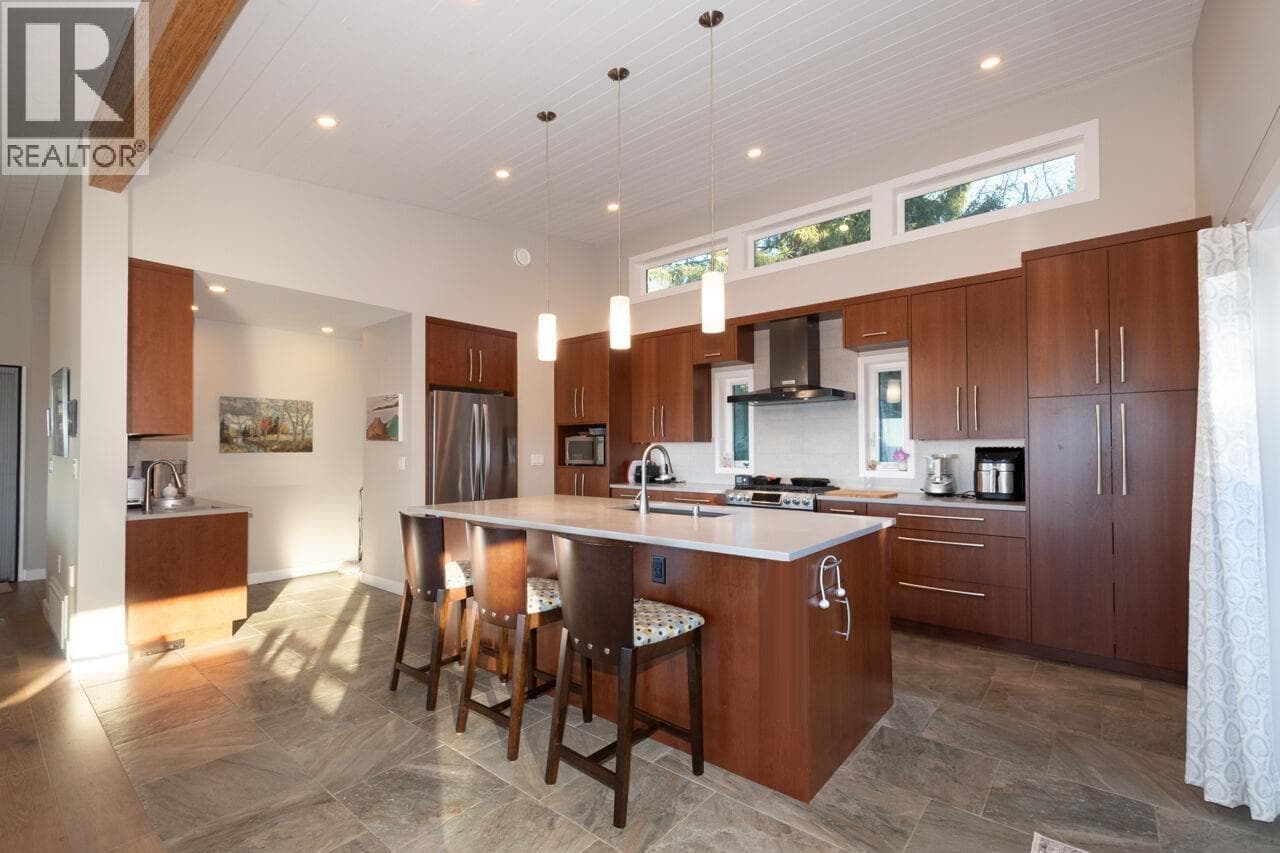Single Family at 465 SUNSET Road, Bowen Island, British Columbia - Photo 10 - RE/MAX Garden City Realty