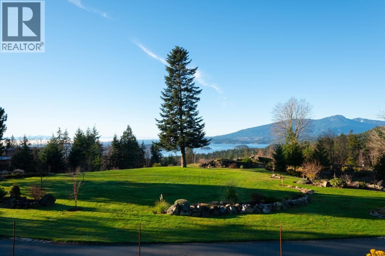 Single Family at 465 SUNSET Road, Bowen Island, British Columbia - Photo 5 - RE/MAX Garden City Realty