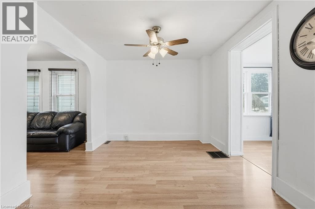 Single Family at 20 YORK Street, Welland, Ontario - Photo 8 - RE/MAX Garden City Realty