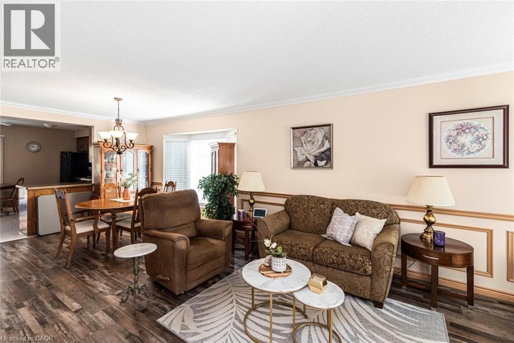 Single Family at 36- 10 WENTWORTH Drive, Grimsby, Ontario - Photo 5 - RE/MAX Garden City Realty