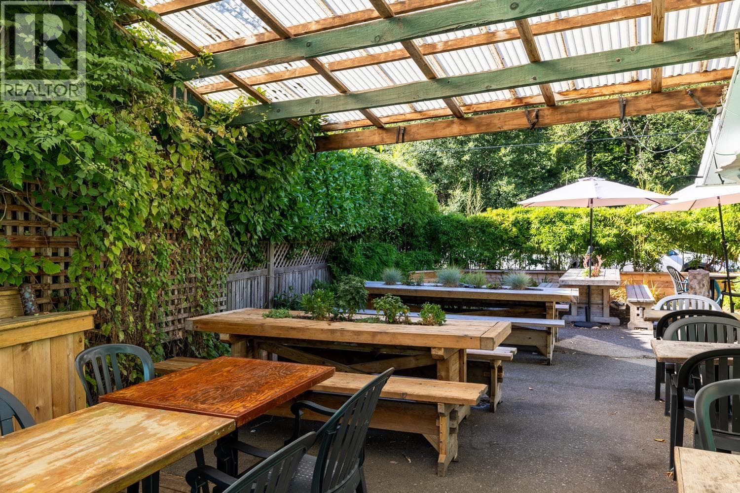 Business at 443 BOWEN ISLAND TRUNK Road, Bowen Island, British Columbia - Photo 10 - RE/MAX Garden City Realty