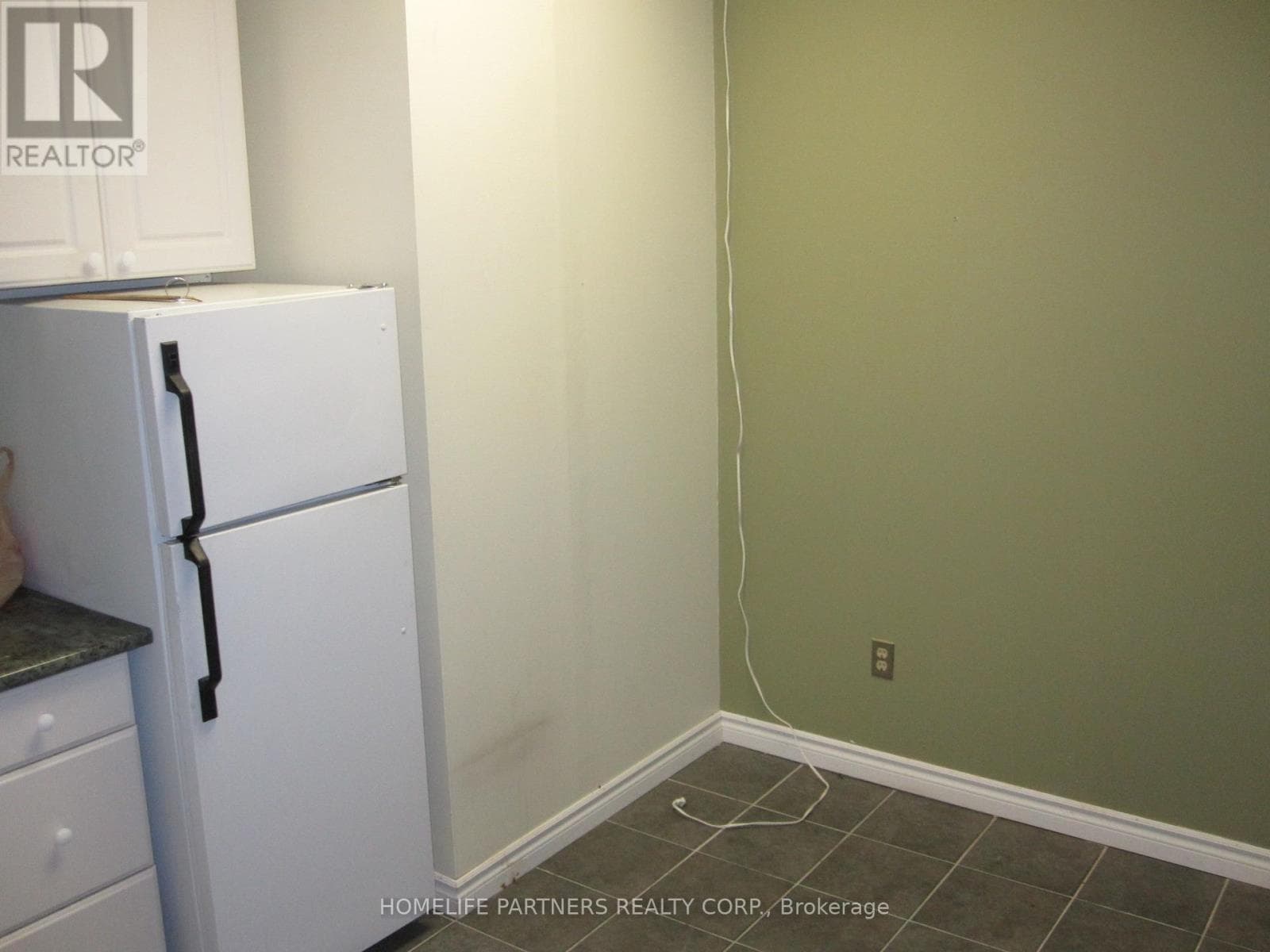 Office at 102- 1013 Wilson Avenue, Toronto (Downsview-Roding-CFB), Ontario - Photo 3 - RE/MAX Garden City Realty