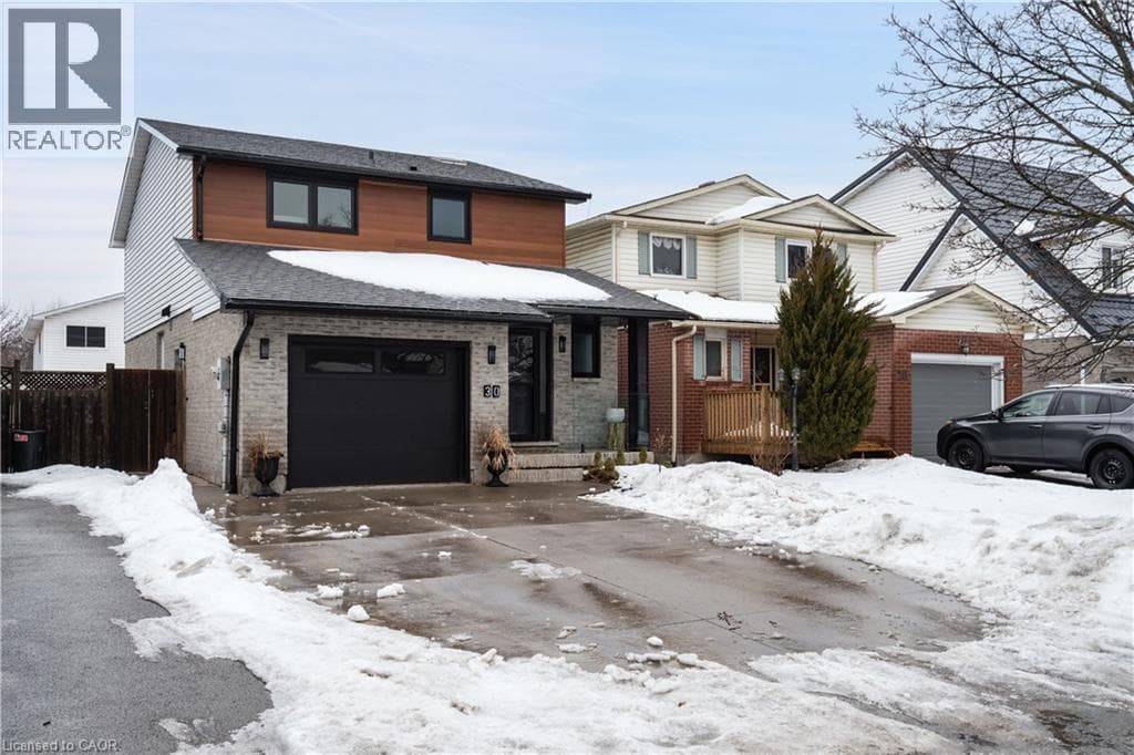 30 BUCHANAN Crescent