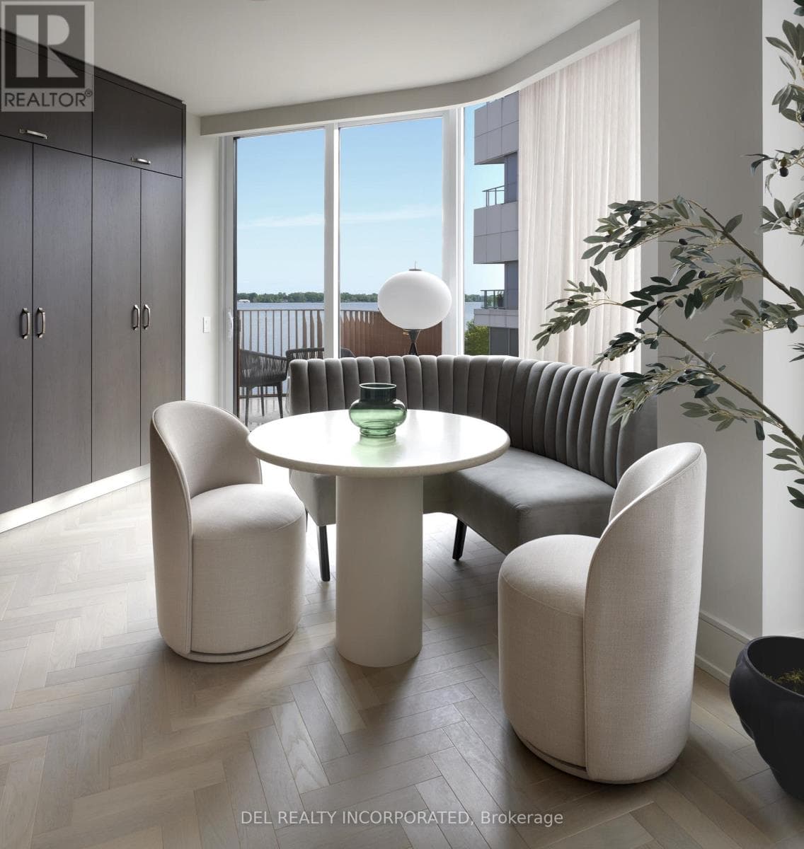 Single Family at 815- 155 Merchants' Wharf, Toronto (Waterfront Communities), Ontario - Photo 6 - RE/MAX Garden City Realty