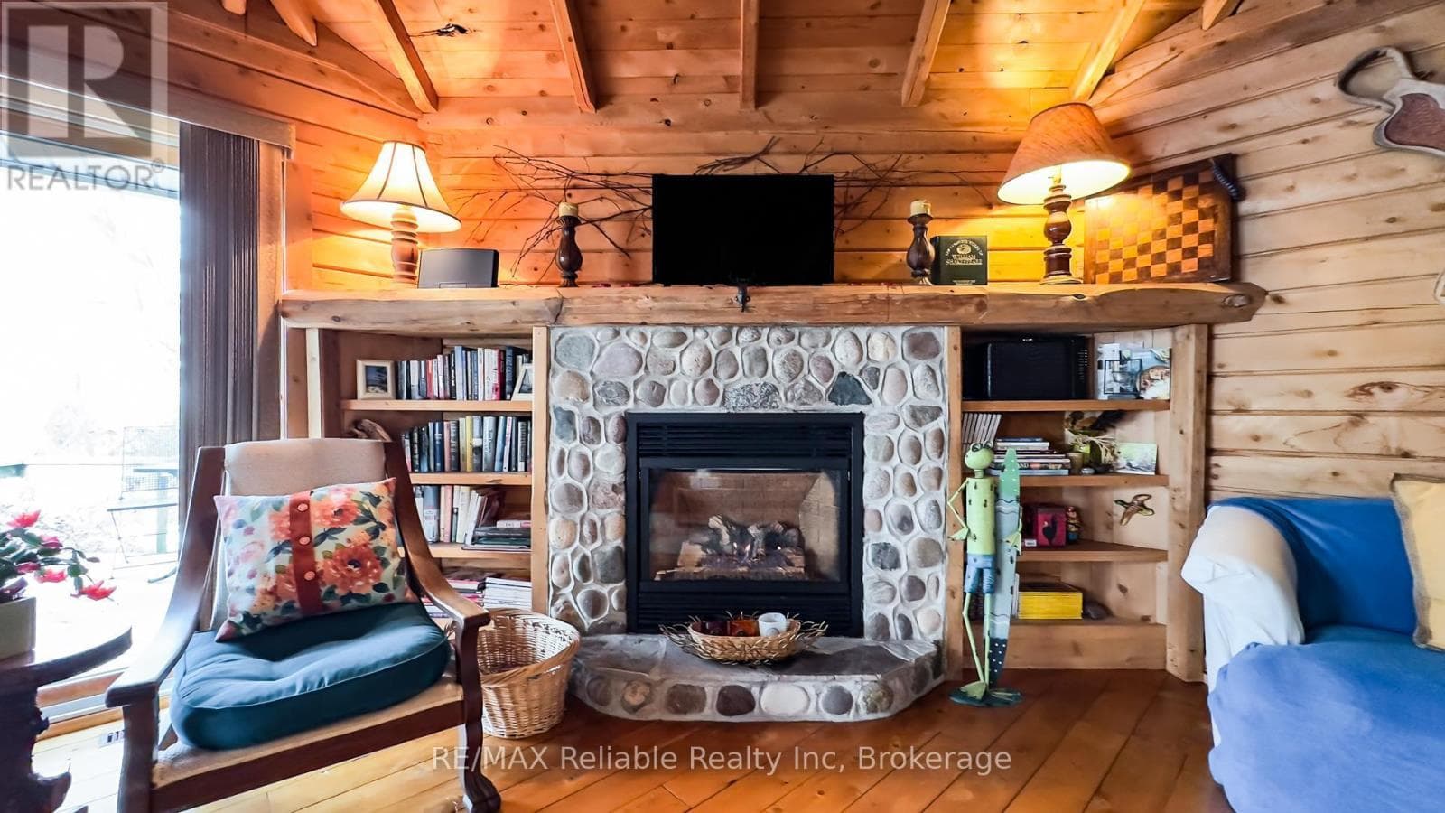 Single Family at , , ON - Photo 8 - RE/MAX Garden City Realty