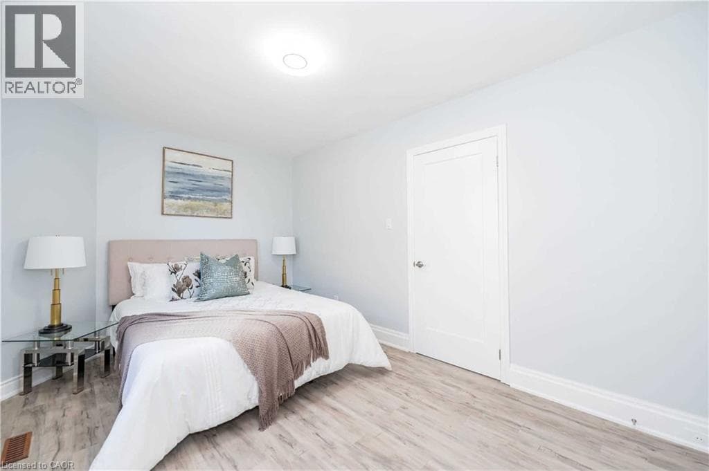 Single Family at 35 HARTZEL Road, St. Catharines, Ontario - Photo 10 - RE/MAX Garden City Realty