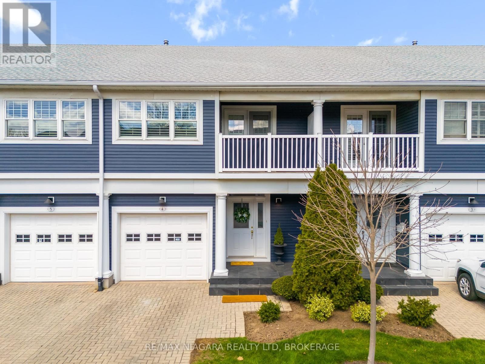 4- 88 Lakeport Road