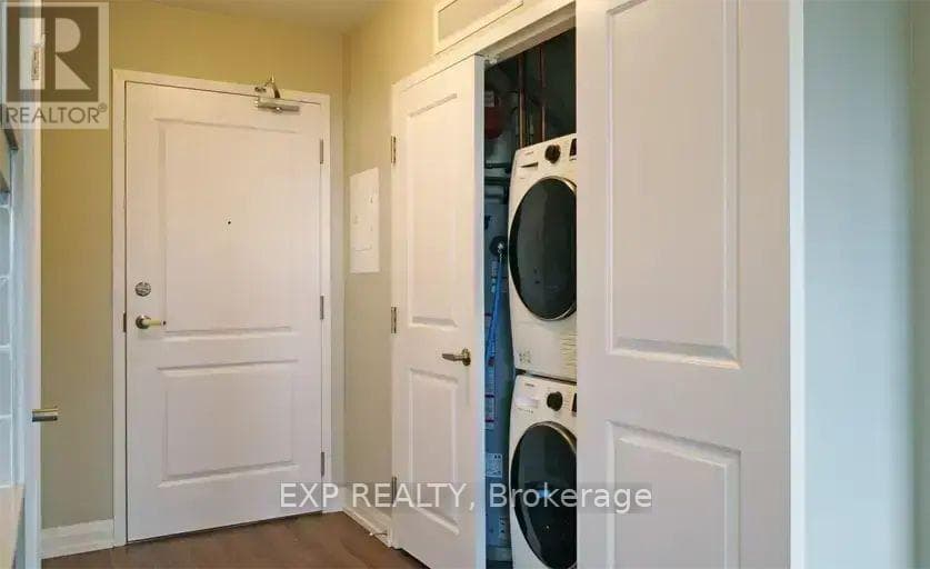 Multi-family at 6289 Mcleod Road, Niagara Falls (Arad/Fallsview), Ontario - Photo 5 - RE/MAX Garden City Realty