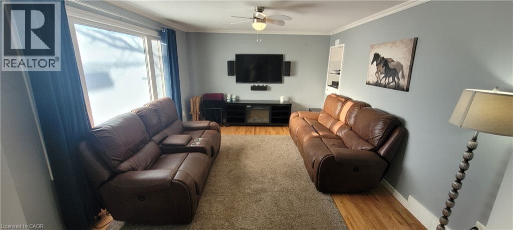 Single Family at 4539 ONTARIO Street, Lincoln, Ontario - Photo 10 - RE/MAX Garden City Realty