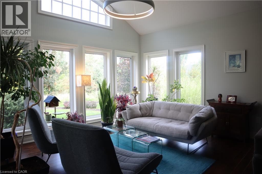 Single Family at 3507 TRILLIUM Crescent, Fort Erie, Ontario - Photo 10 - RE/MAX Garden City Realty