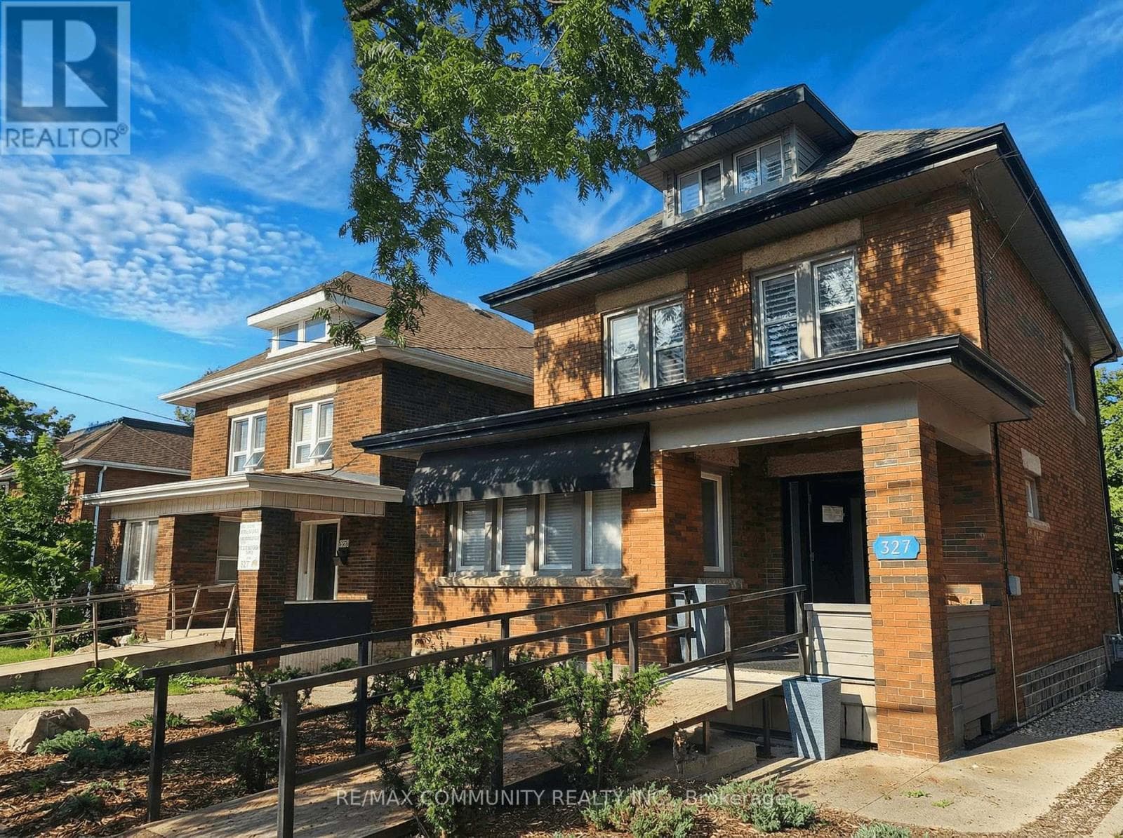 327 Woolwich Street