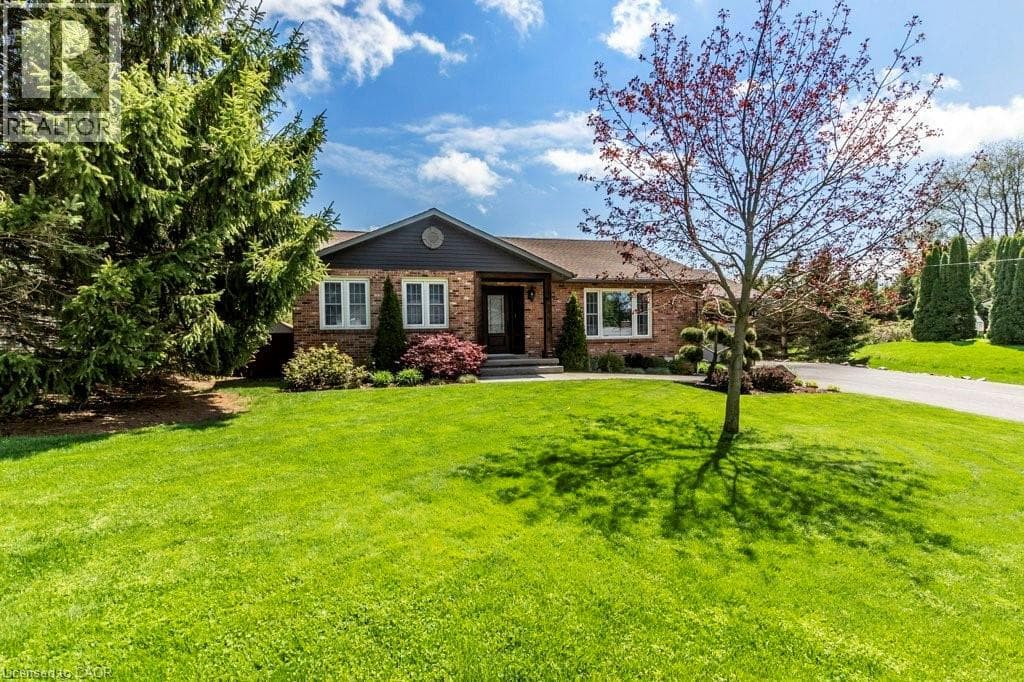 Single Family at 1191 SUNSET Drive, Pelham, Ontario - Photo 2 - RE/MAX Garden City Realty