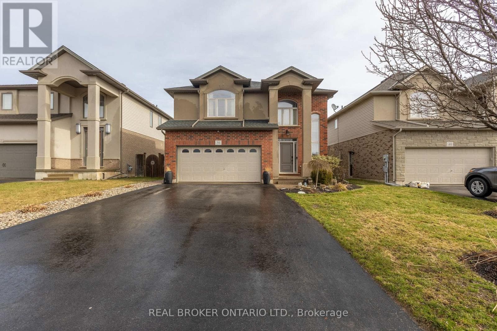 Single Family at 50 Gaiser Road, Welland (Coyle Creek), Ontario - Photo 2 - RE/MAX Garden City Realty